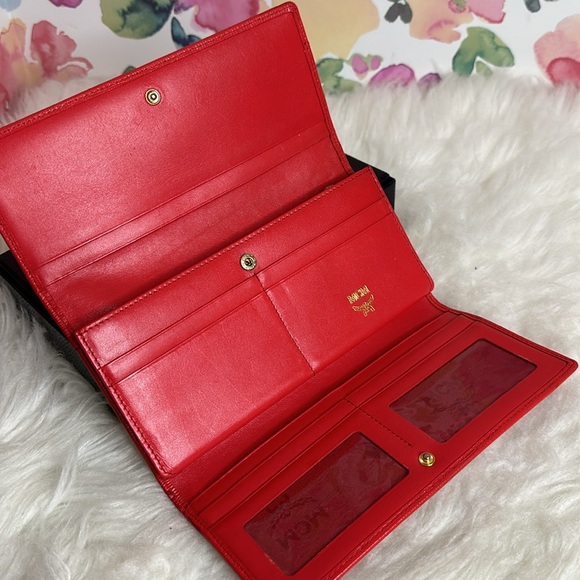 💯Authentic MCM  long wallet🍀 - Picture 5 of 13